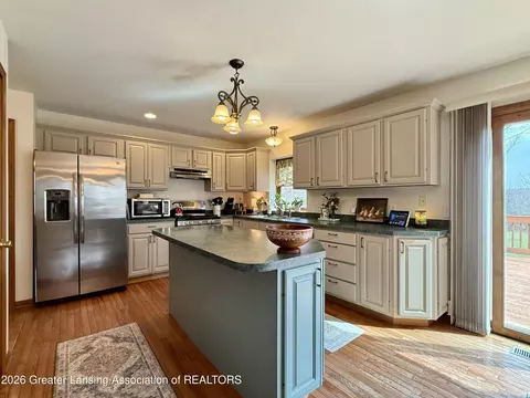 Kitchen - 4416 N Smith Rd, Dimondale, MI 48821 photo 1 of 2