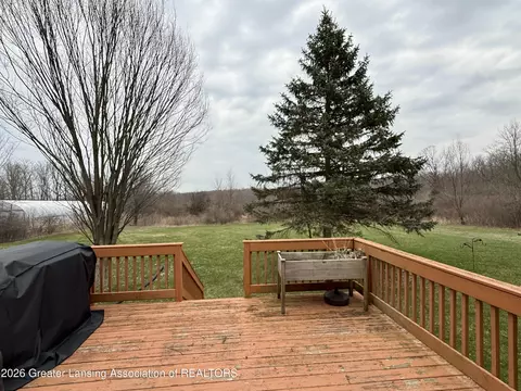 Exterior - 4416 N Smith Rd, Dimondale, MI 48821 photo 4 of 6