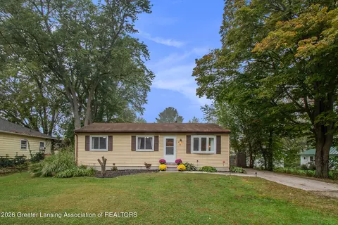618 Forest St, Eaton Rapids, MI 48827