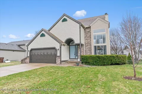 Exterior - 12719 Ontonagon Dr, Dewitt, MI 48820 photo 4 of 9