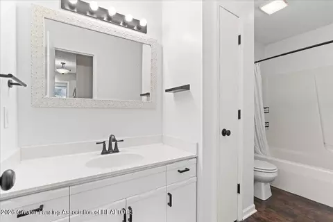 Bath - 12719 Ontonagon Dr, Dewitt, MI 48820 photo 1 of 2