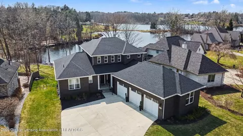 4125 Harbour Cv, Lansing, MI 48911