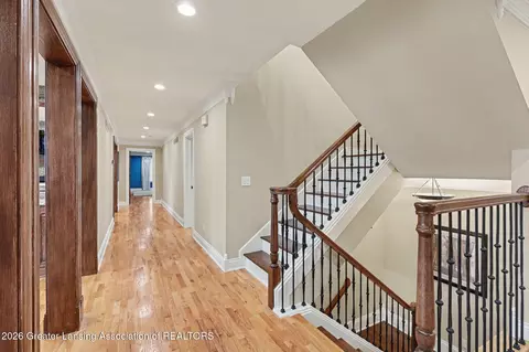 Entry Way - 6123 Cottage Dr, Haslett, MI 48840 photo 2 of 4