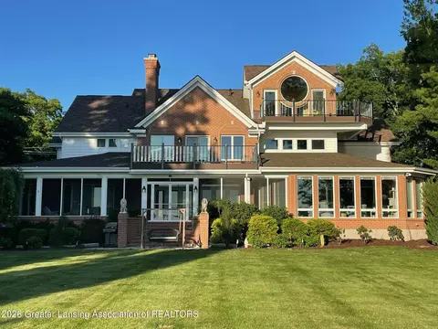 Exterior - 6123 Cottage Dr, Haslett, MI 48840 photo 8 of 9