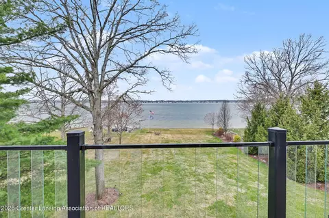 View/Area - 6123 Cottage Dr, Haslett, MI 48840 photo 2 of 8