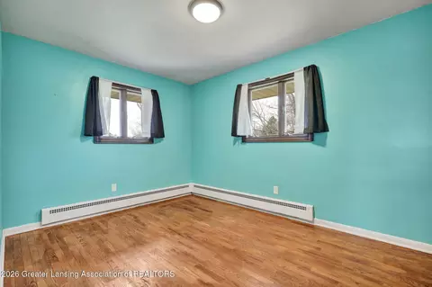 Bedroom - 12349 Broadbent Rd, Lansing, MI 48917 photo 2 of 6