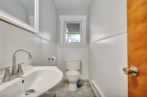 Bath - 12349 Broadbent Rd, Lansing, MI 48917 photo 2 of 3