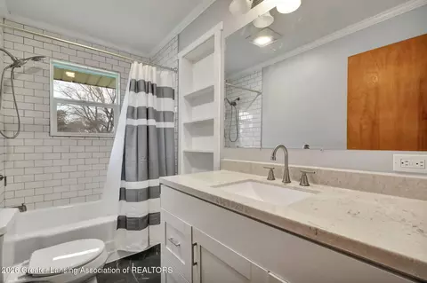 Bath - 12349 Broadbent Rd, Lansing, MI 48917 photo 1 of 3
