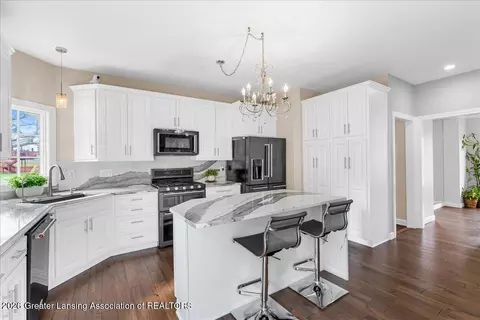 Kitchen - 2120 Walmar Dr, Lansing, MI 48917 photo 5 of 5