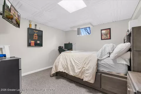 Bedroom - 2120 Walmar Dr, Lansing, MI 48917 photo 5 of 5