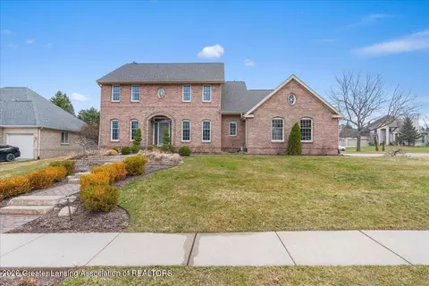 Exterior - 2120 Walmar Dr, Lansing, MI 48917 photo 3 of 5
