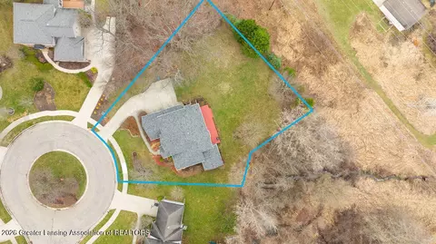 View/Area - 5610 Silverleaf Ct, Haslett, MI 48840 photo 5 of 5