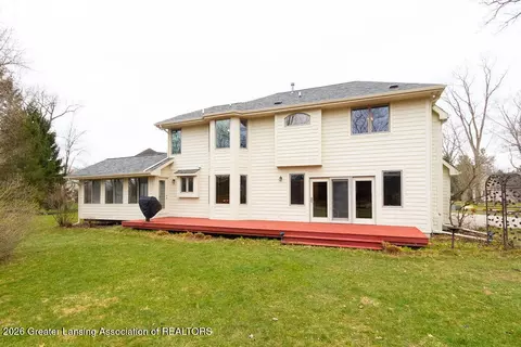 Exterior - 5610 Silverleaf Ct, Haslett, MI 48840 photo 6 of 7
