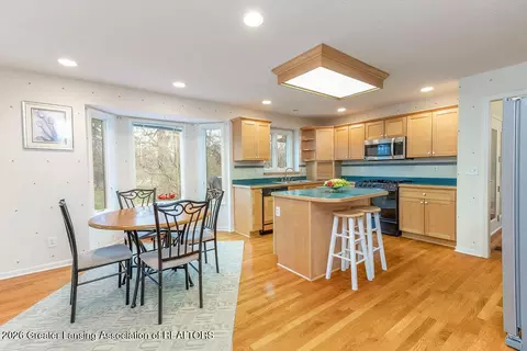 Kitchen - 5610 Silverleaf Ct, Haslett, MI 48840 photo 1 of 6