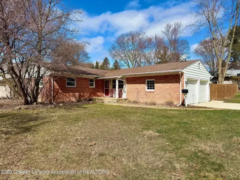 1567 Cahill Dr, East Lansing, MI 48823