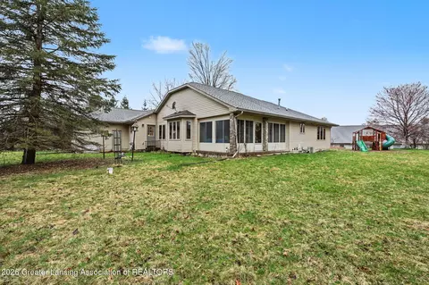 Exterior - 248 Birch Ln, Dimondale, MI 48821 photo 5 of 9