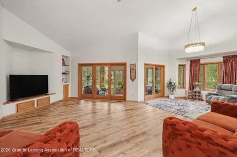Living - 248 Birch Ln, Dimondale, MI 48821 photo 2 of 2