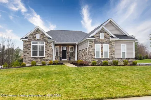 6480 Heathfield Dr, East Lansing, MI 48823