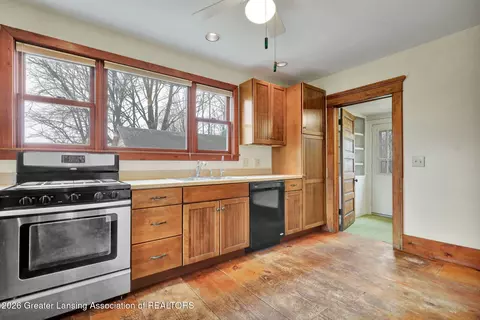 Kitchen - 8885 E Jones Rd, Bellevue, MI 49021 photo 1 of 2