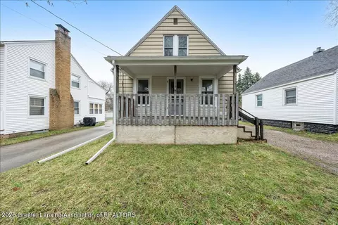 321 Paris Ave, Lansing, MI 48910