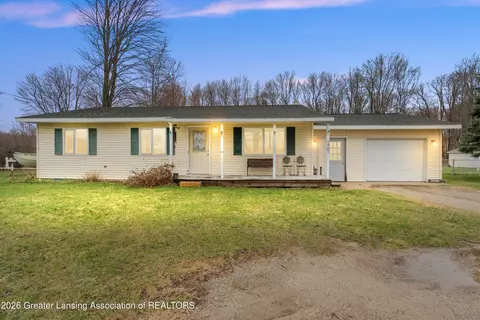1465 S Wisner Ave, Fremont, MI 49412