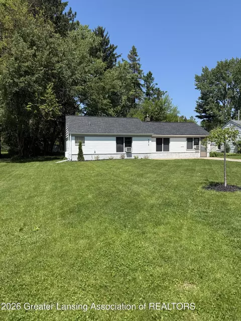 4516 Wilcox Rd, Holt, MI 48842