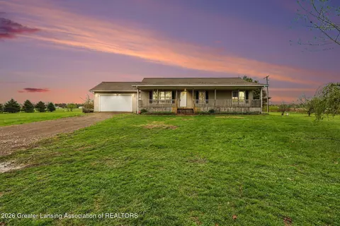 2775 Muma Rd, Parma, MI 49269