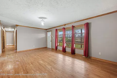 Living - 2775 Muma Rd, Parma, MI 49269 photo 1 of 1