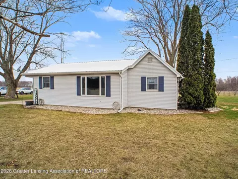 Exterior - 6596 W Washington Rd, Ithaca, MI 48847 photo 5 of 5