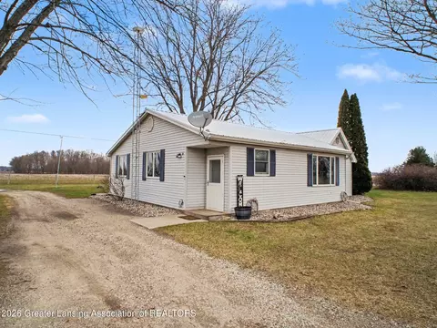 Exterior - 6596 W Washington Rd, Ithaca, MI 48847 photo 2 of 5