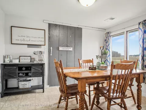 Dining - 6596 W Washington Rd, Ithaca, MI 48847 photo 2 of 2