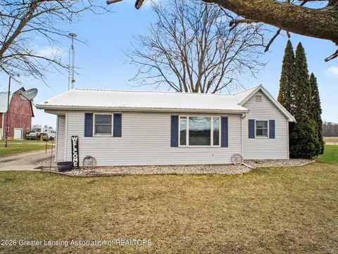 6596 W Washington Rd, Ithaca, MI 48847