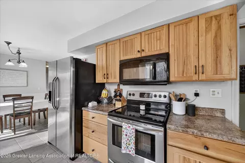 2954 Dobie Rd, Mason, MI 48854 photo 12