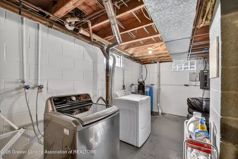 2954 Dobie Rd, Mason, MI 48854 photo 31