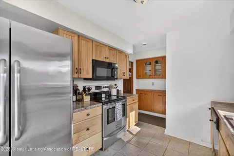 2954 Dobie Rd, Mason, MI 48854 photo 13