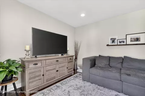 2954 Dobie Rd, Mason, MI 48854 photo 7