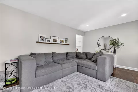 2954 Dobie Rd, Mason, MI 48854 photo 8