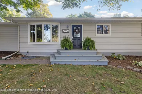 2954 Dobie Rd, Mason, MI 48854 photo 3