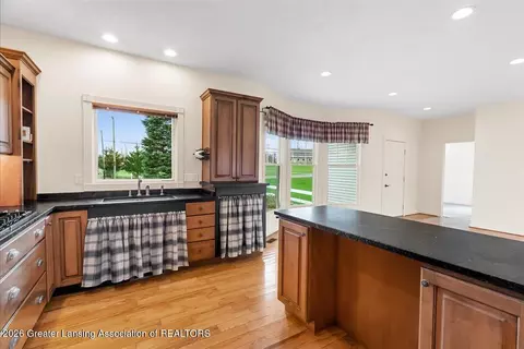 Kitchen - 5859 Sleight Rd, Bath, MI 48808 photo 3 of 6