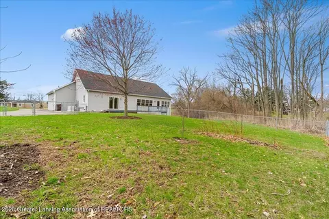 Exterior - 5859 Sleight Rd, Bath, MI 48808 photo 8 of 12