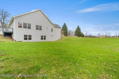 Exterior - 5859 Sleight Rd, Bath, MI 48808 photo 4 of 12