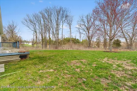 Exterior - 5859 Sleight Rd, Bath, MI 48808 photo 6 of 12