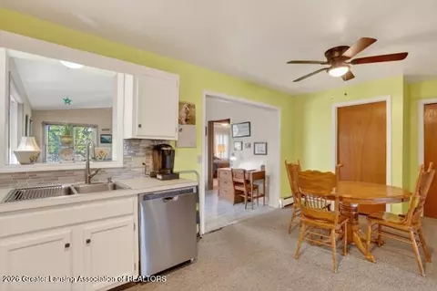 Kitchen - 1306 Schavey Rd, Dewitt, MI 48820 photo 4 of 4