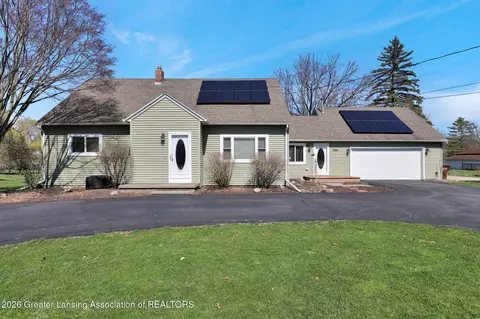 7360 Delta River Dr, Lansing, MI 48906