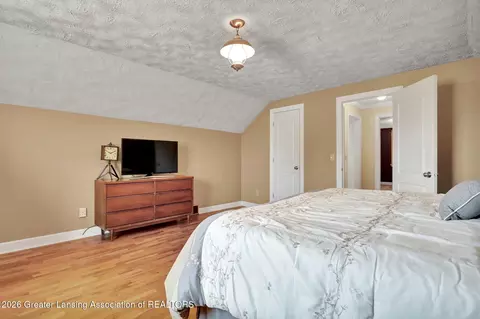 Bedroom - 7360 Delta River Dr, Lansing, MI 48906 photo 2 of 5