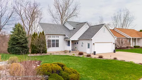 906 Stag Thicket Ln, Mason, MI 48854