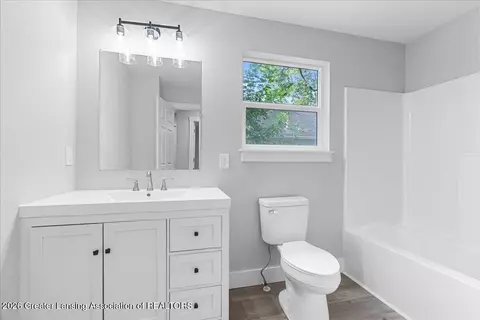 1737 Lyons Ave, Lansing, MI 48910 photo 9