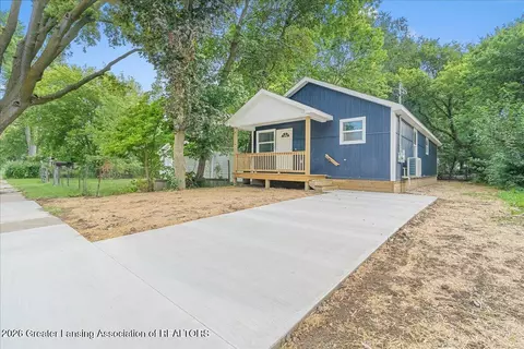 1737 Lyons Ave, Lansing, MI 48910 photo 2