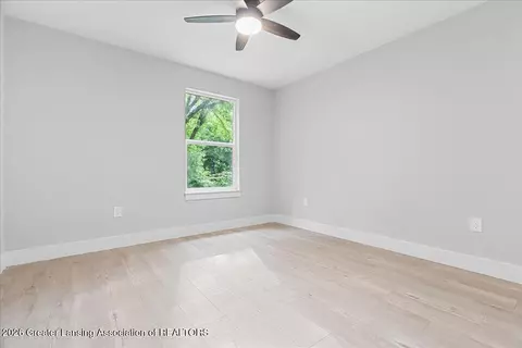 1737 Lyons Ave, Lansing, MI 48910 photo 8