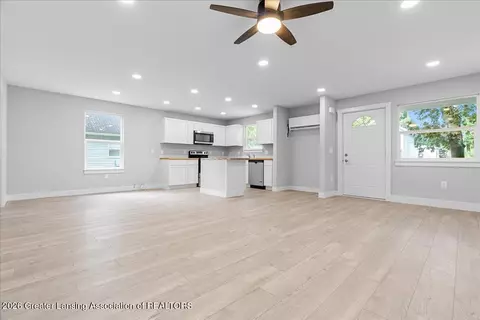 1737 Lyons Ave, Lansing, MI 48910 photo 3